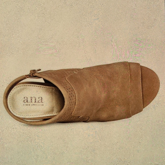 A.N.A. Tasha Zip Toe Block Heel - Picture 3 of 7